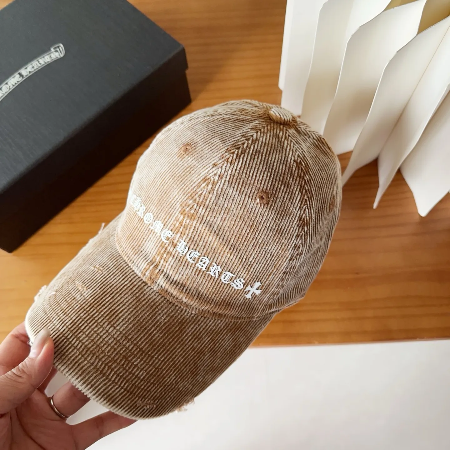 💰56 Chrome Hearts 💓Early autumn Korean style fashion retro distressed hole hat wear design versatile baseball cap peaked cap